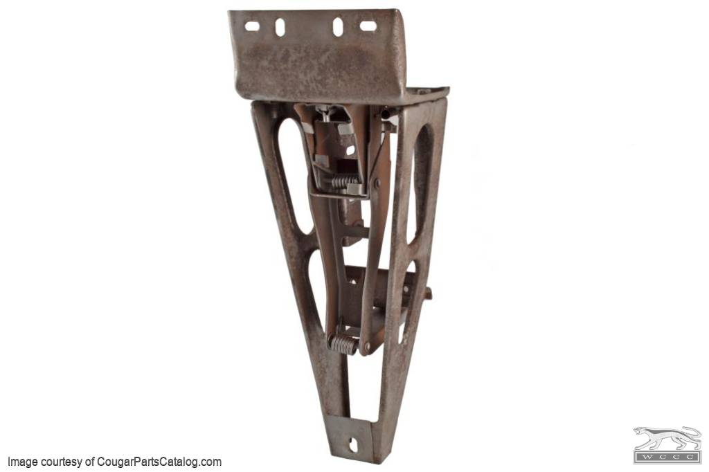 Hood Latch / Support Assembly - Grille Center - Grade A - Used