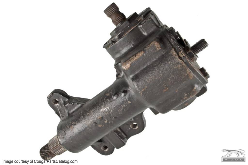 Steering Gear Box - SMB-K 1-1/8 Inch Sector Shaft - Used ~ 1967