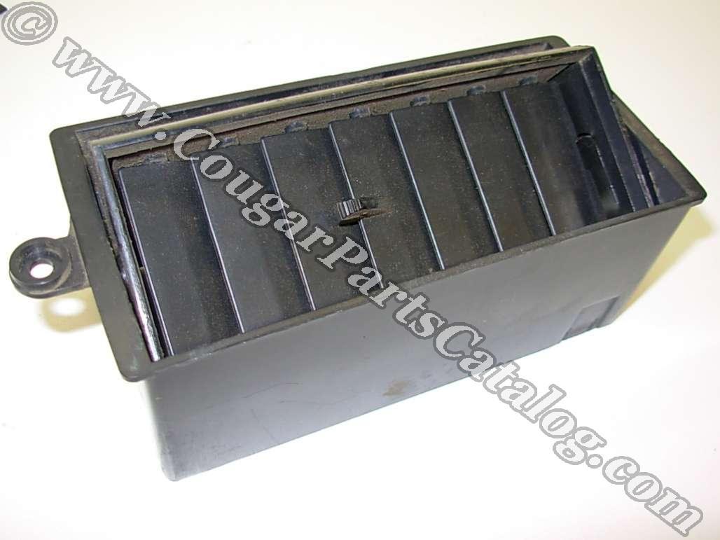 Vent Register Assembly - Used ~ 1971 - 1973 Mercury Cougar / 1971 - 1973 Ford Mustang - 11-0042
