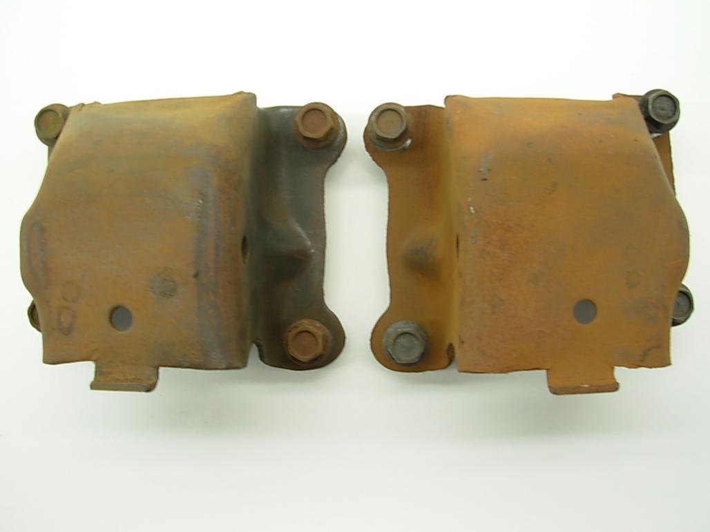 Engine Pedestal / Frame Bracket - Coupe - PAIR - Used ~ 1971 - 1972 Mercury Cougar / 1971 - 1972 Ford Mustang - 25305