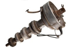 Distributor - 428CJ - C8OF-12127-H - 9A14 - Used ~ 1969 Mercury Cougar / 1969 Ford Mustang c8of-12127-h,265 1969,12127,1969 cougar,1969 mustang,428cj,c8of,c9w,c9z,cougar,distributor,ford,ford mustang,mercury,mercury cougar,mustang,used,24413
